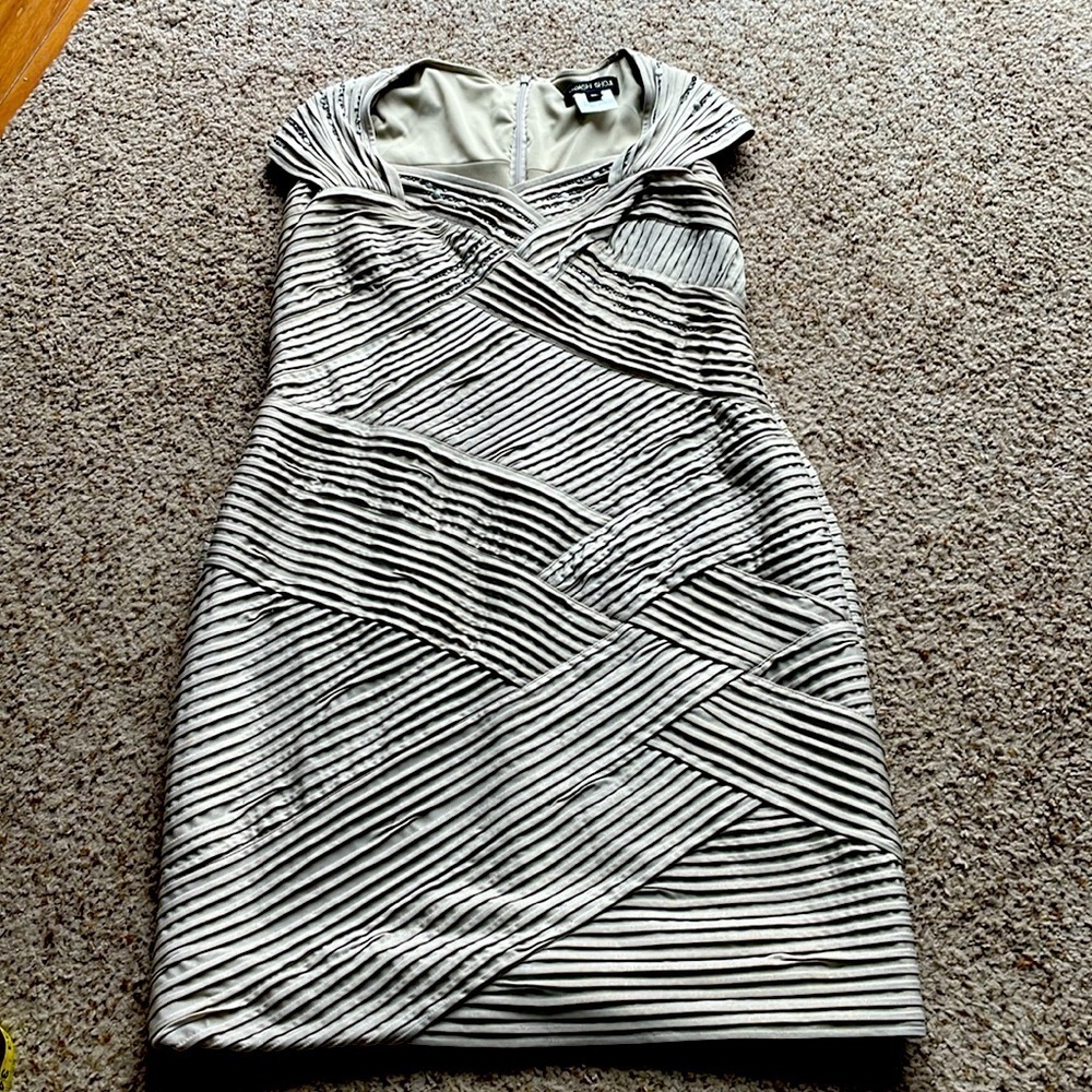 Tadashi Shoji gold coloured dress size XL